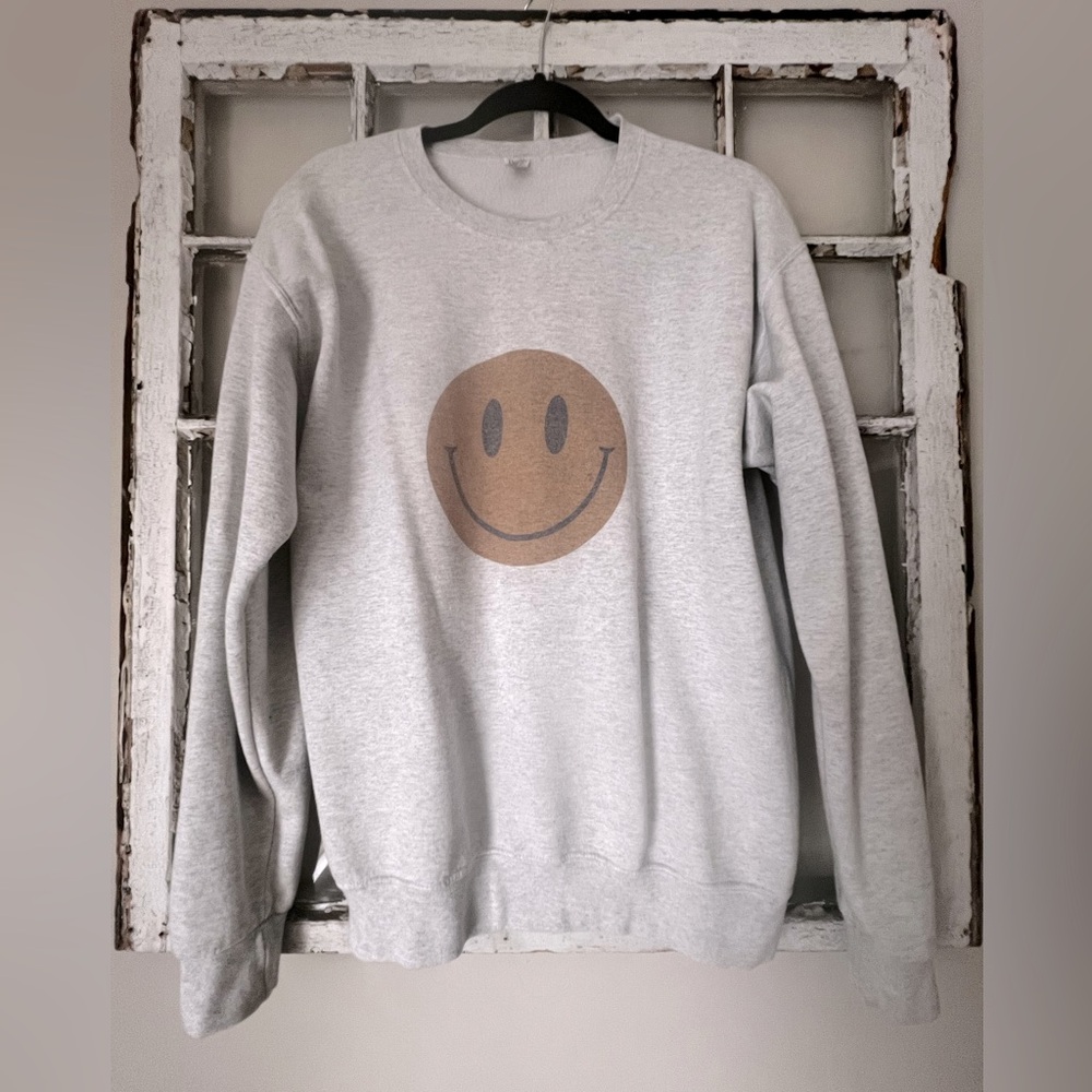 😊 Smiley face sweatshirt